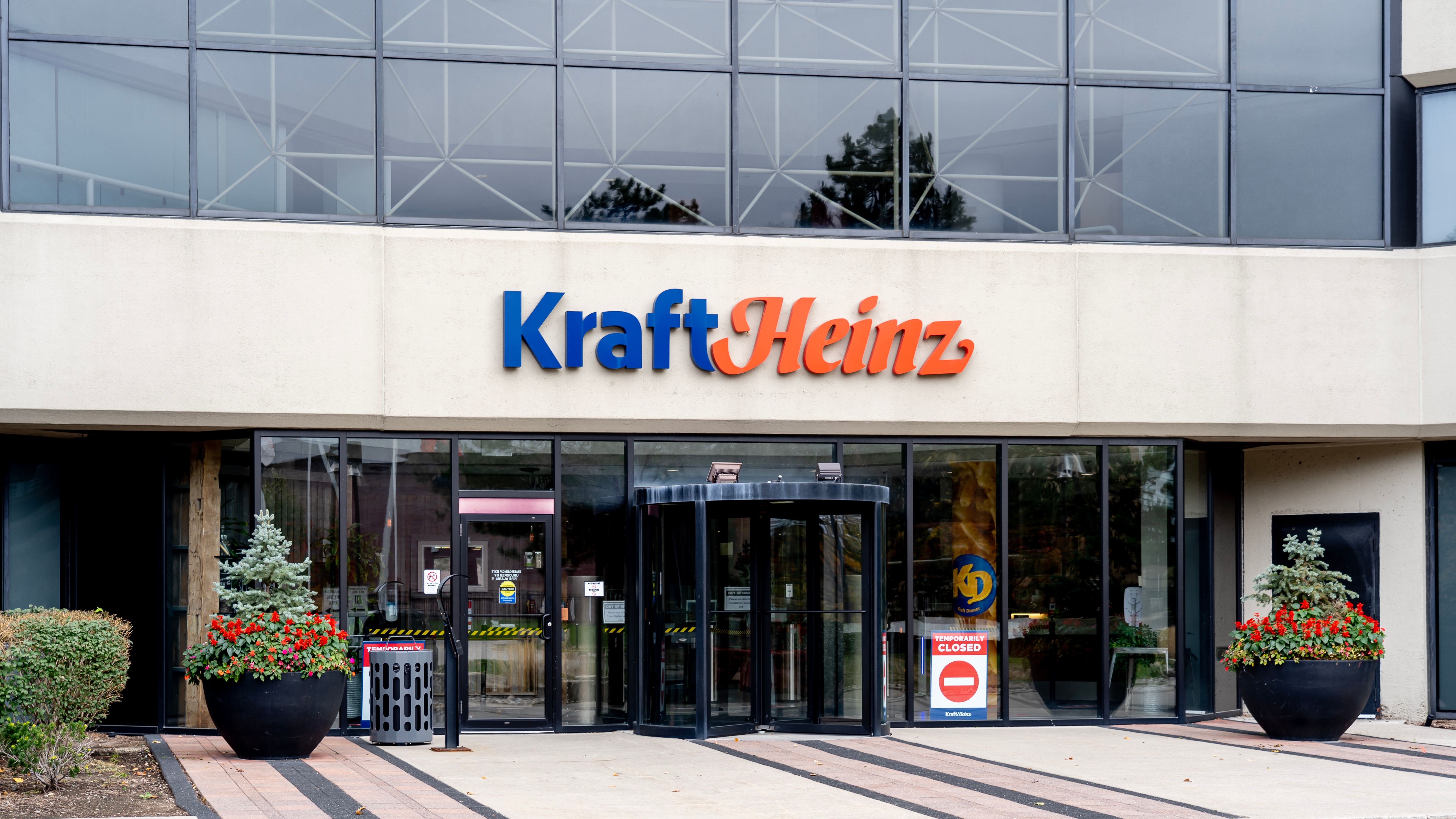 kraft-heinz-2022-another-lost-year-nasdaq-khc-seeking-alpha