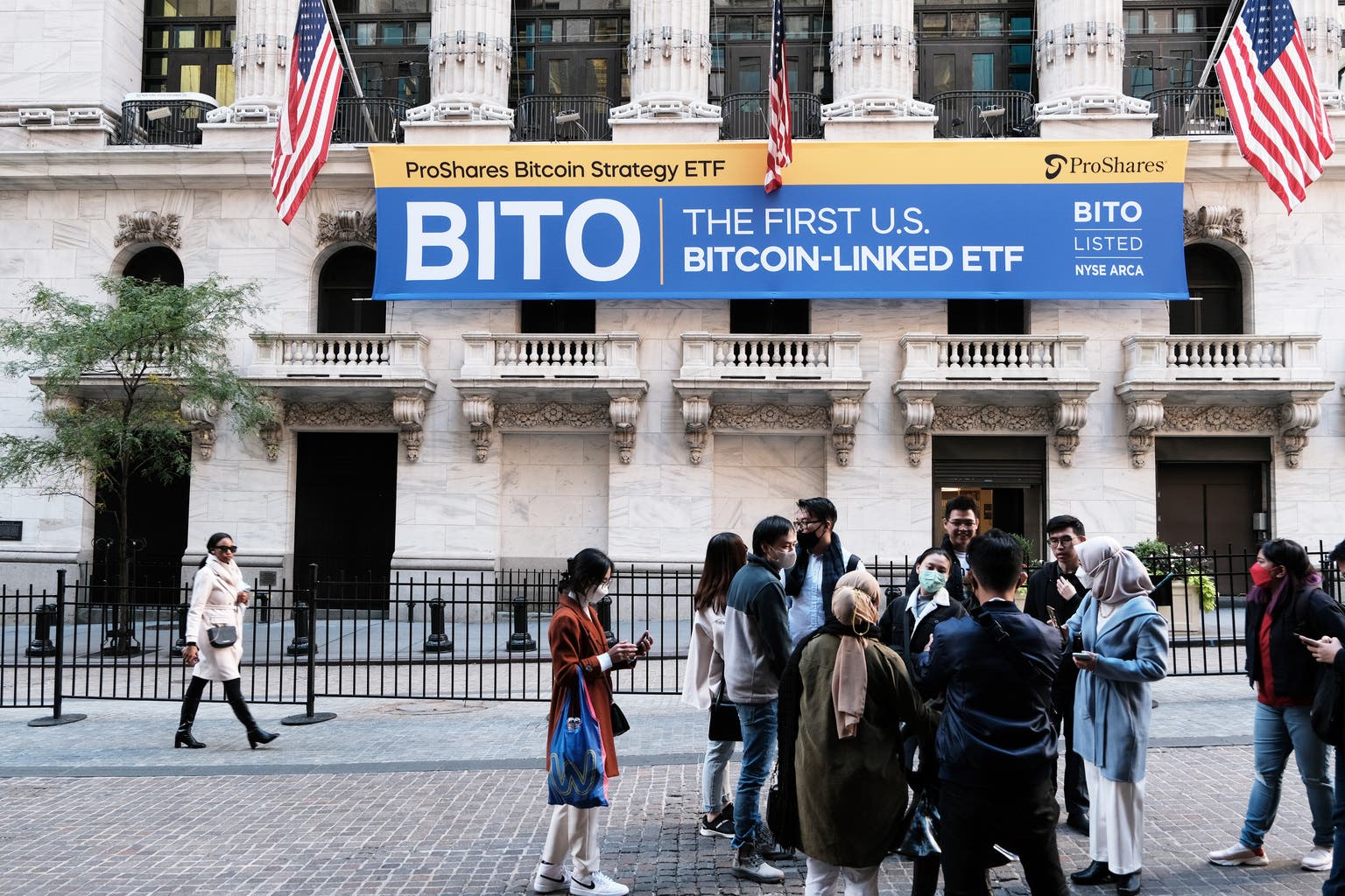 Cathie Wood's ARKW exits Grayscale Bitcoin Trust, buys BITO (NYSEARCA