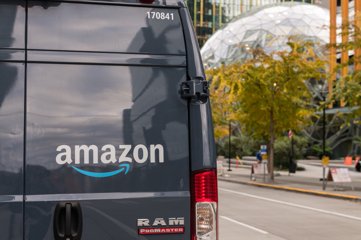 Amazon's Q1 Earnings Beat Shows AI Is Becoming Accretive Quicker Than Bears Thought (AMZN)