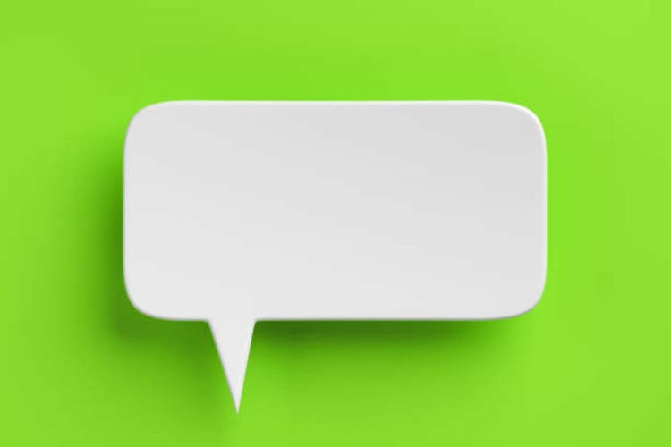 Empty white social media notification icon on a green background.