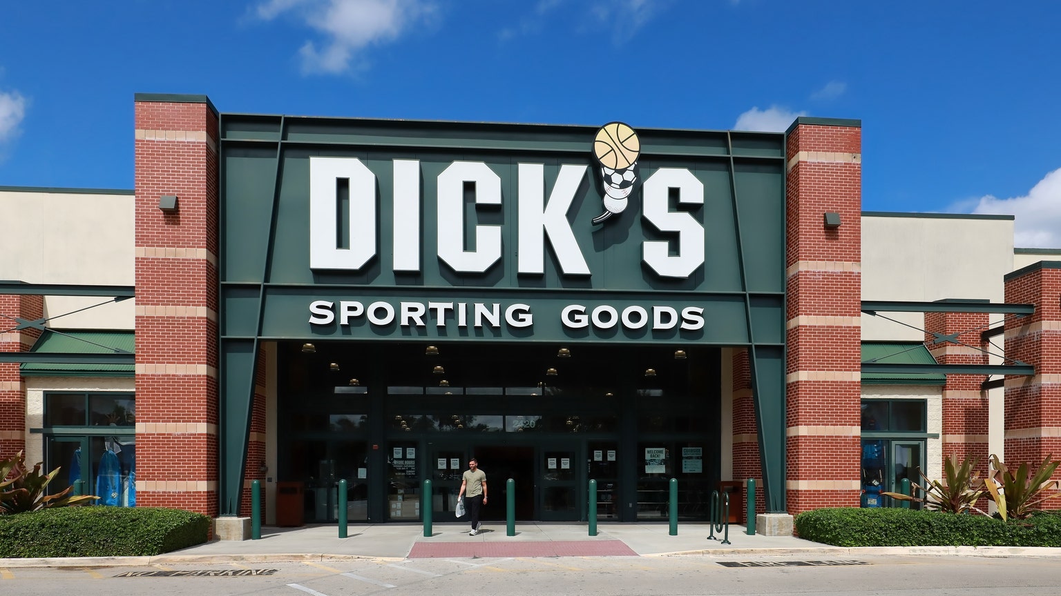 Local sporting goods store sees increase in sales for Bills and