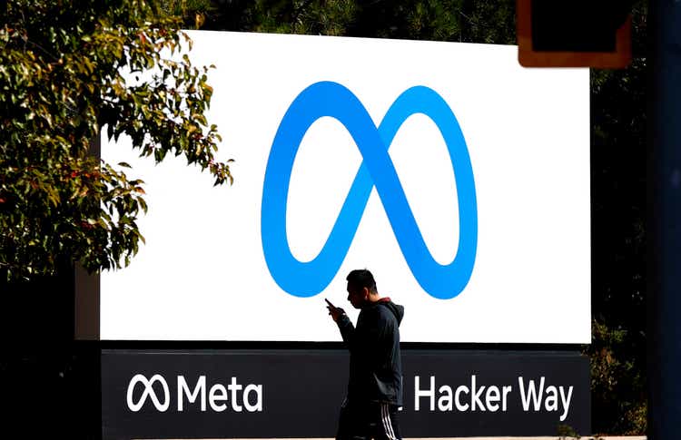 Facebook cover signing at Menlo Park headquarters