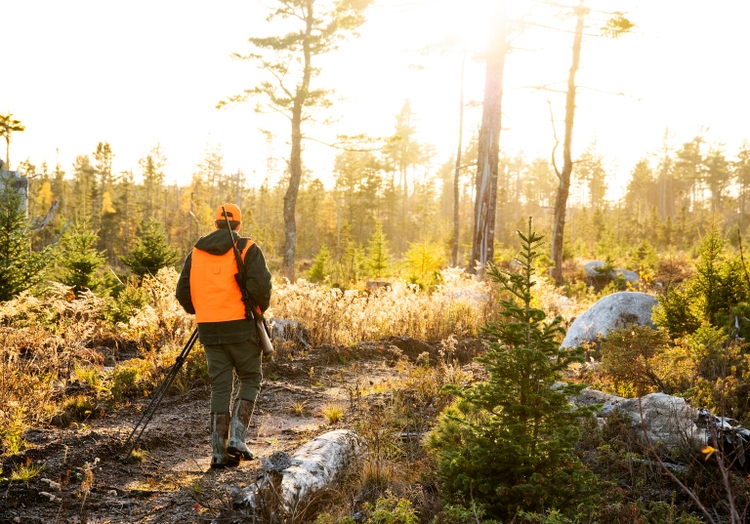 A teen deer hunter
