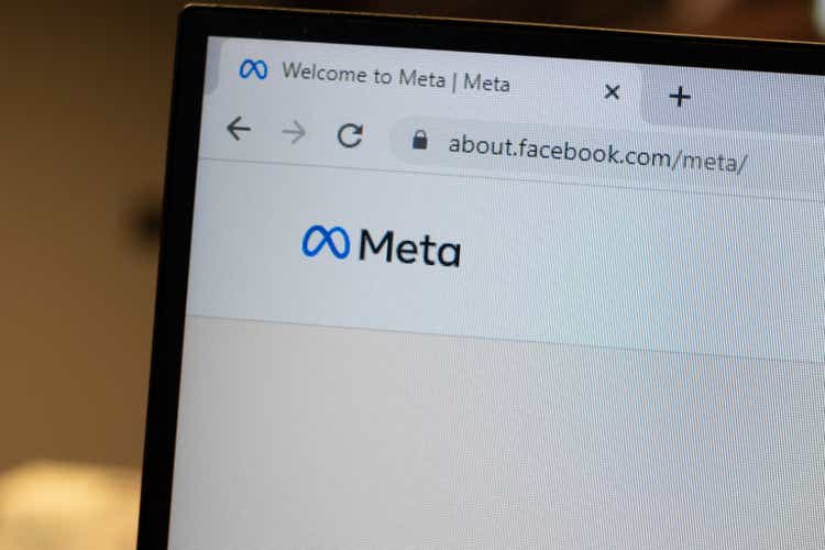 Facebook web address now displays Meta logo.