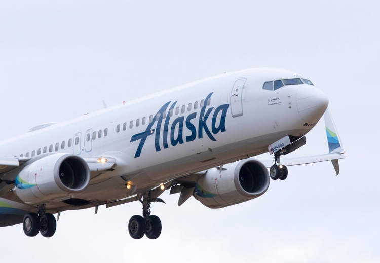 Alaska Air provides longterm financial framework, FY22 outlook; renews