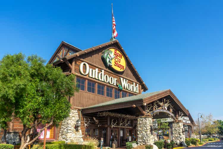Exterior view of Bass Pro Shops