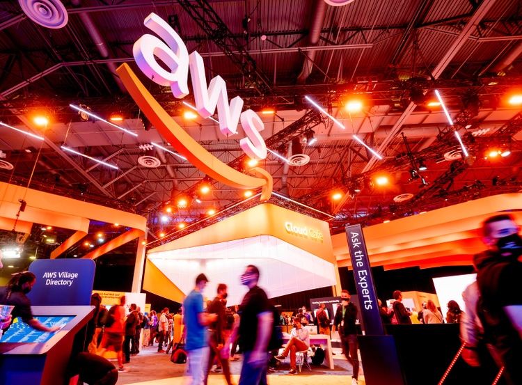 AWS continues to show strength, but there are a few things to watch out for - Seeking Alpha 3 AWS re:Invent 2021
