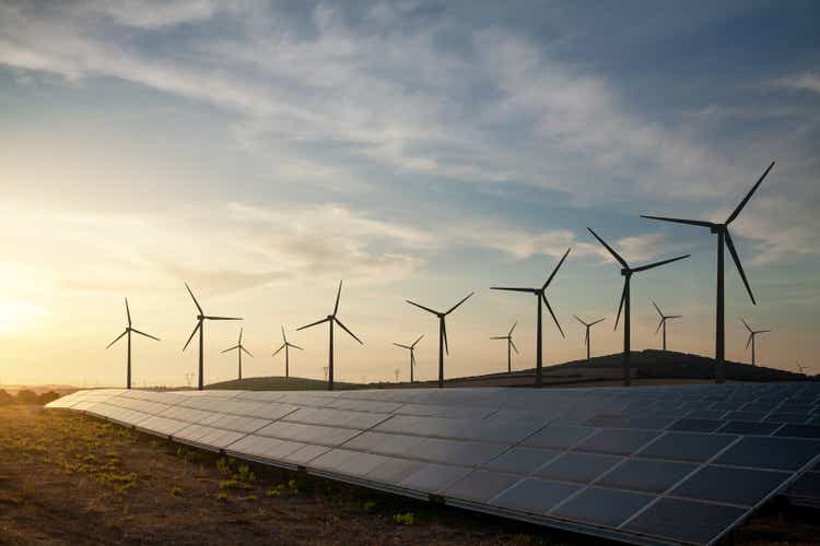 Solar and wind energy farm