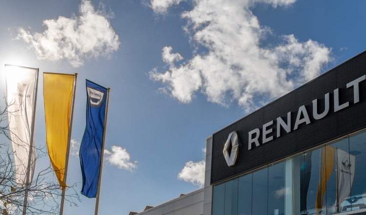 Close-up of a Renault dealership