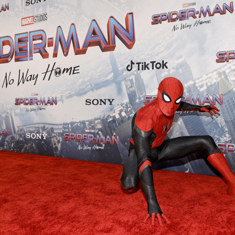Christmas movie box office sees 'Spider-Man' strength, but plenty of flops  | Seeking Alpha