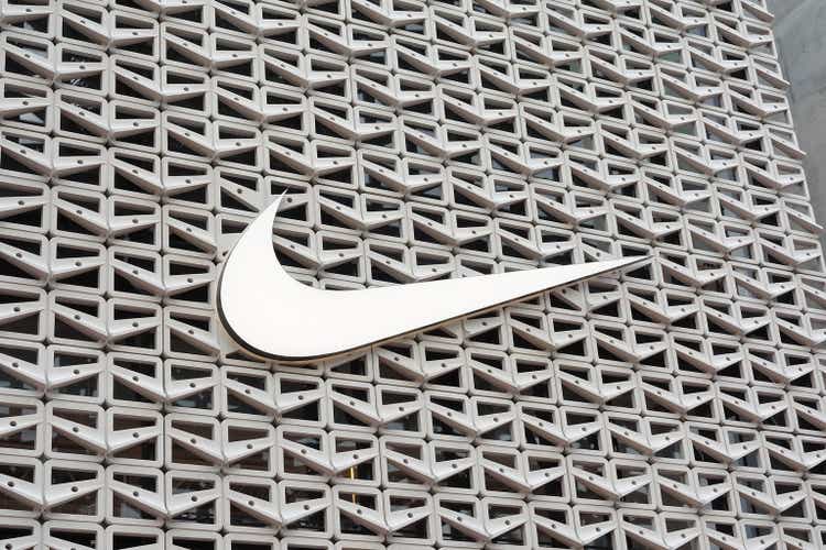 Represalias barril zoo Nike Stock: Margin Compression And China Likely To Remain Problems  (NYSE:NKE) | Seeking Alpha