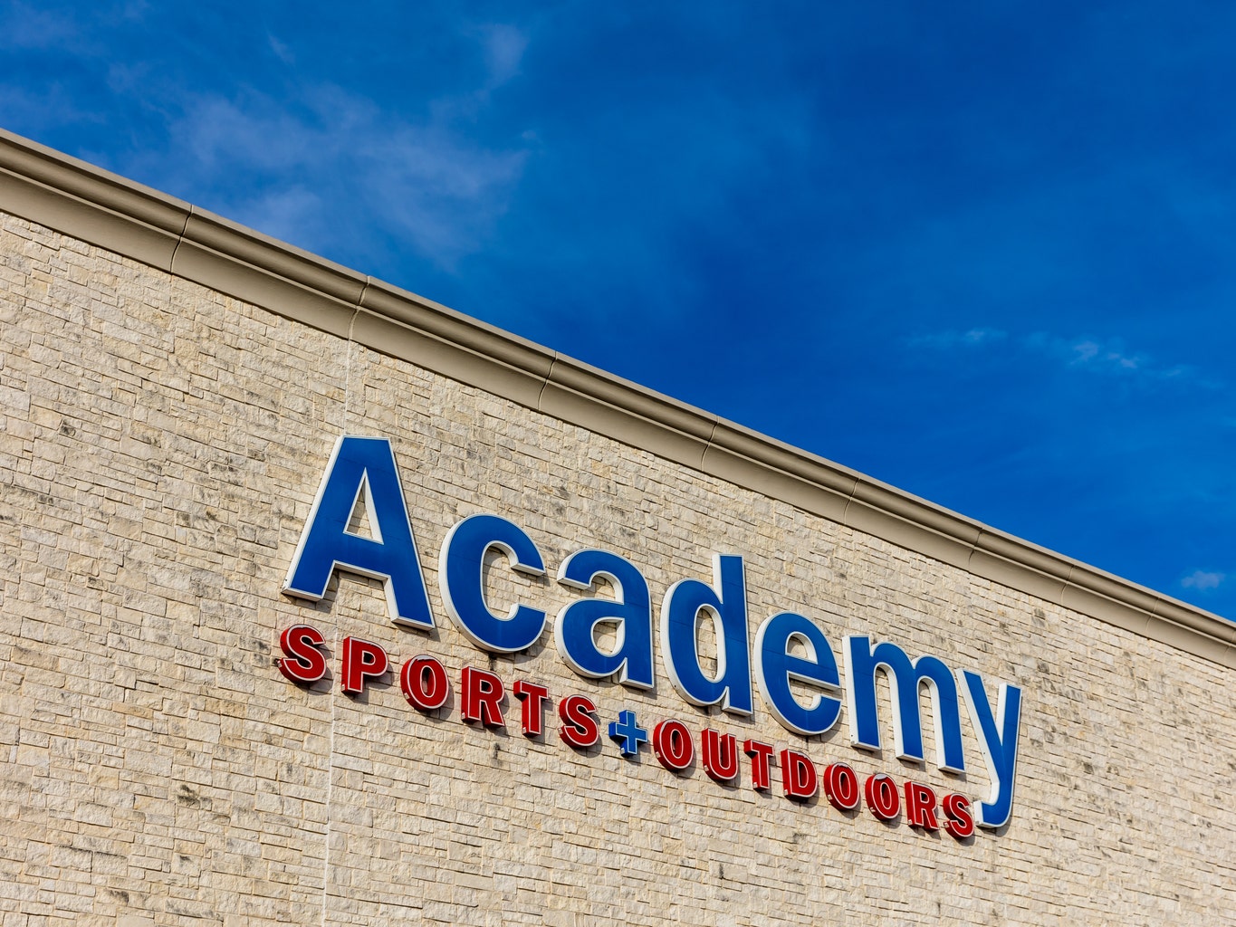 ACADEMY SPORTS & OUTDOORS