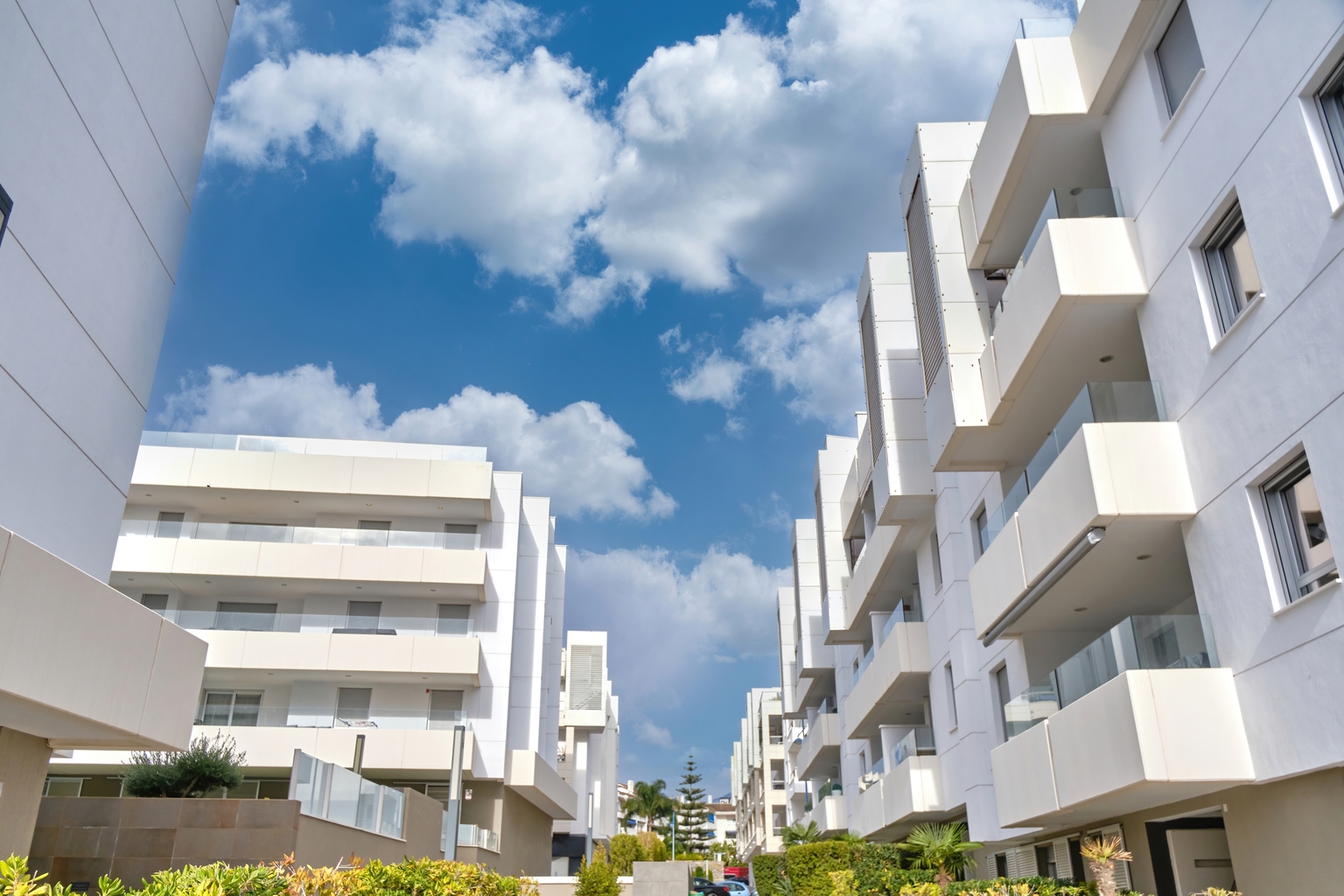 Mid-America Apartment Communities: Fair Value On The Common, Be Careful With The Preferred