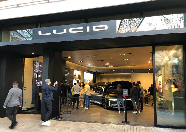 La Jolla, CA: Lucid Motors Showroom at Westfield UTC Mall