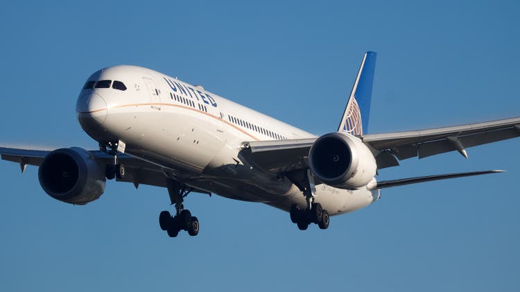 United Airlines Boeing 787 at Heathrow Airport
