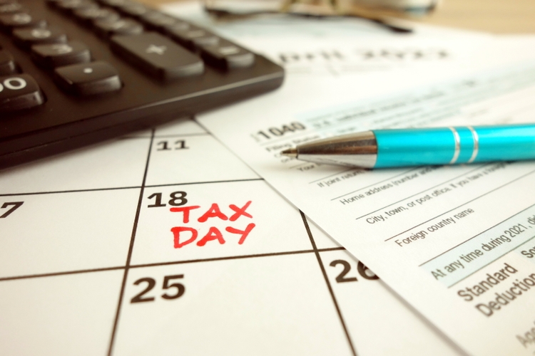 Tax Day 2023: Stock and crypto pointers – also, beware the 'wash-sale' rule  | Seeking Alpha