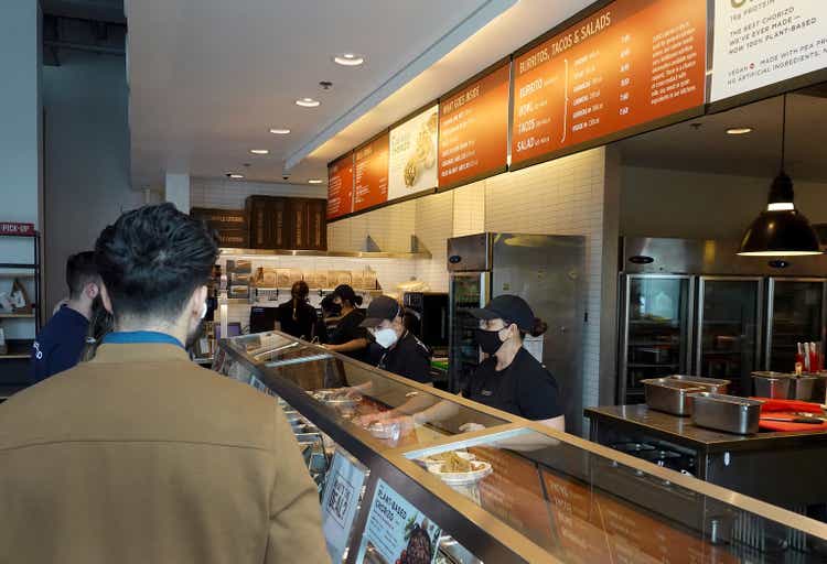 Chipotle Reports Better Than Expected Quarterly Earnings