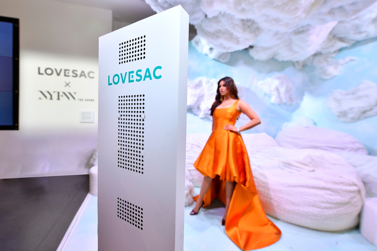 Lovesac Stock Time To Divest (NASDAQLOVE) Seeking Alpha