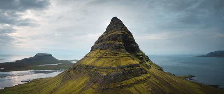 Kirkjufell Mountain, Izland