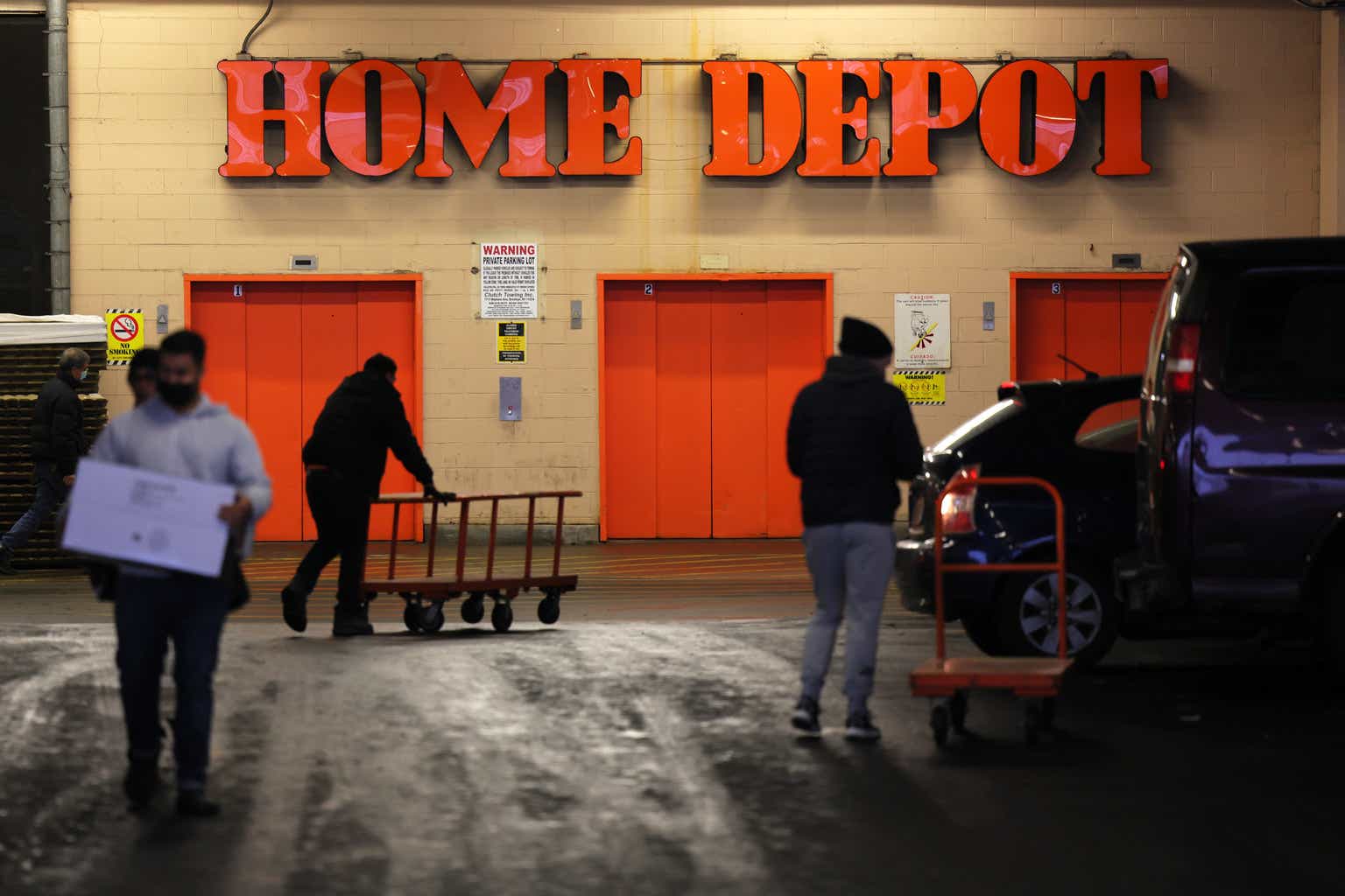 Home Depot Shares Are A Decent Value Ahead Of Earnings, Technical