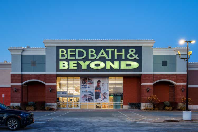 Bed Bath & Beyond Building Exterior