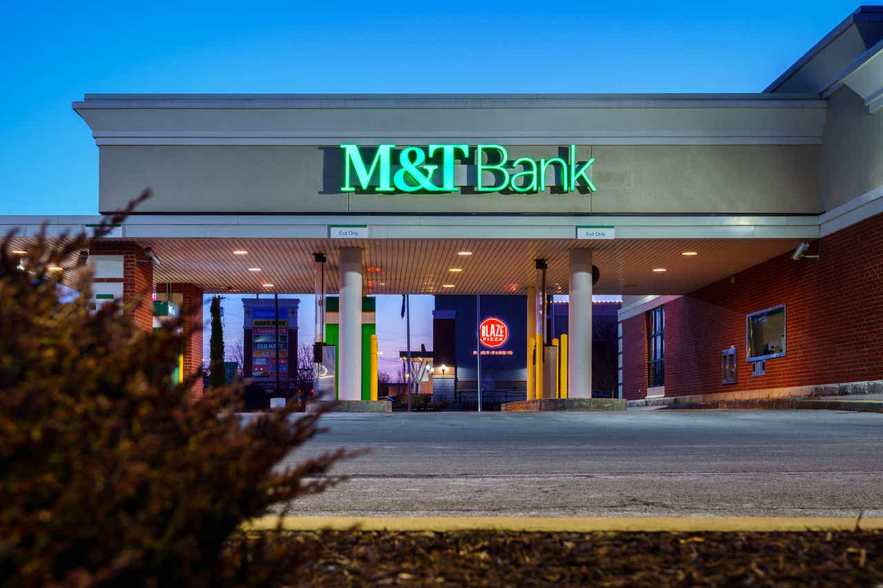 M&T Bank Looks Like A Relative Safe Haven In A Very Nervous Market