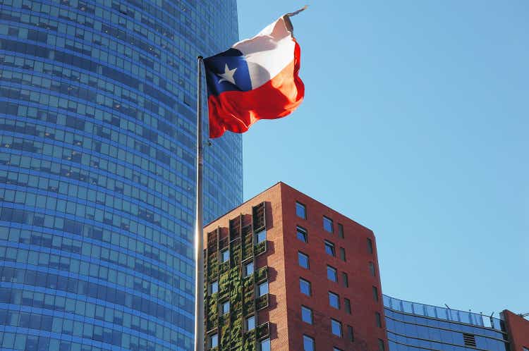 Exterior of the buildings in the business district. Santiago.