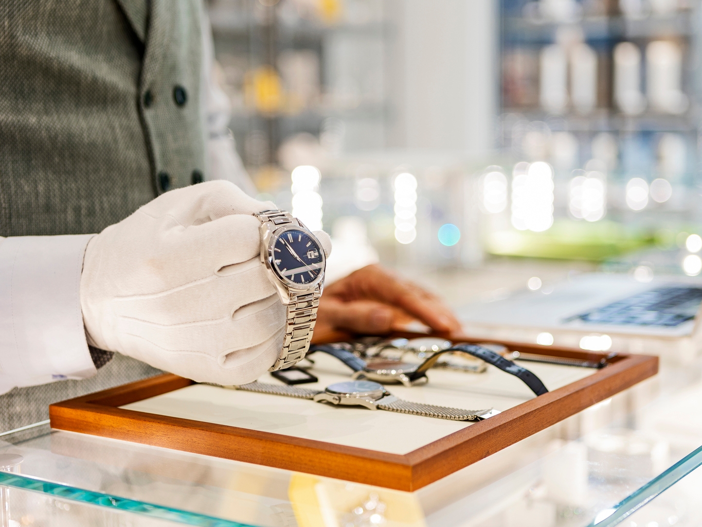 Top Win International Loses Revenue In IPO Effort (TOPW) | Seeking Alpha