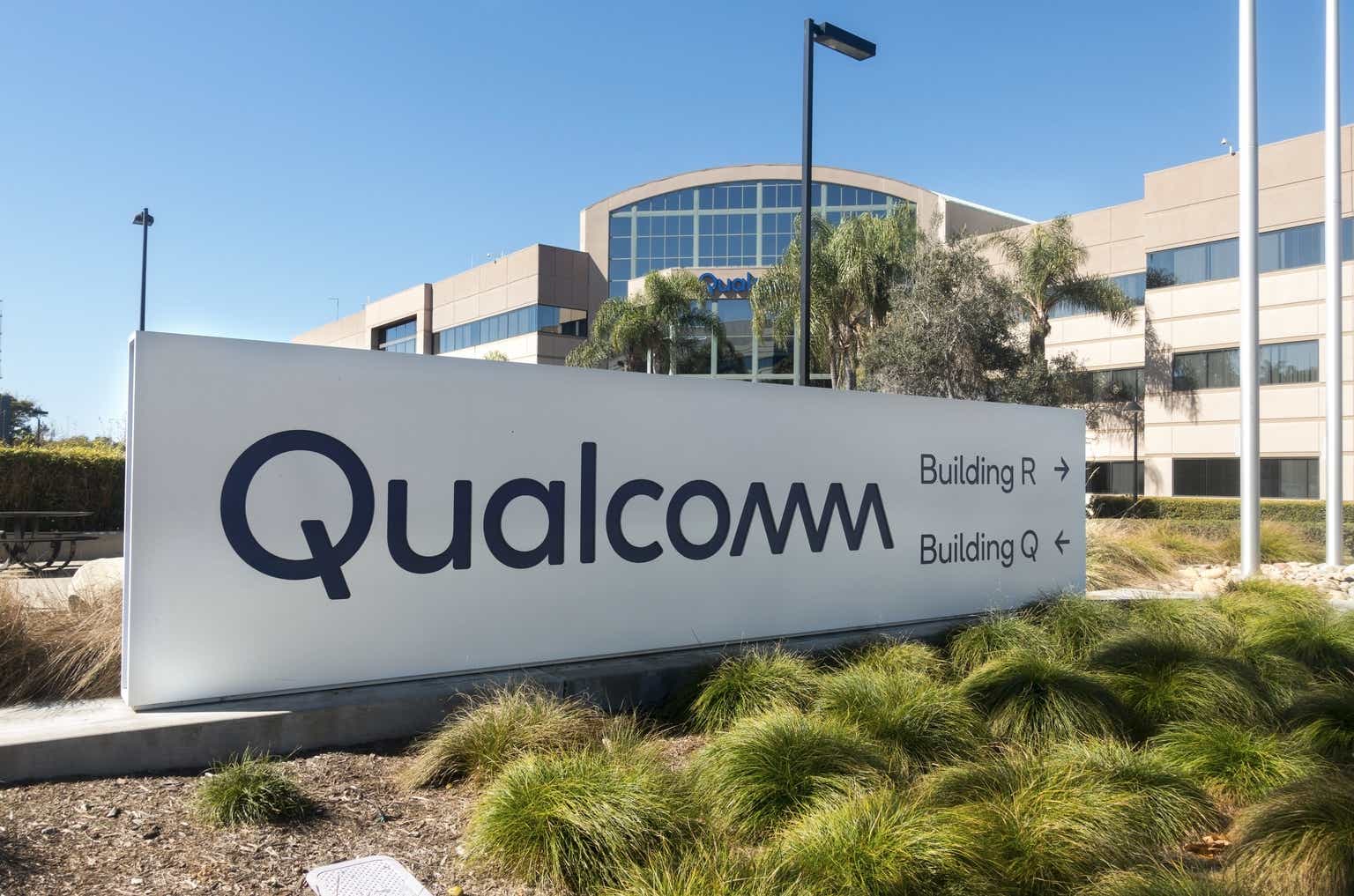 Qualcomm: Winning In The On-Device Generative AI Race (NASDAQ:QCOM)