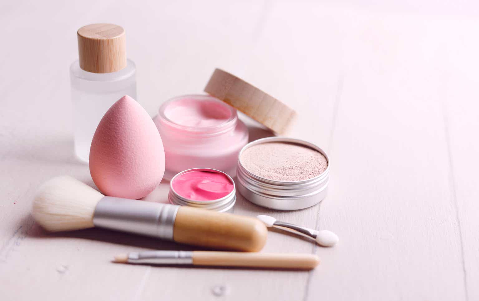 Read more about the article Elf Beauty: The market pays too much for cheap cosmetics (NYSE:ELF)