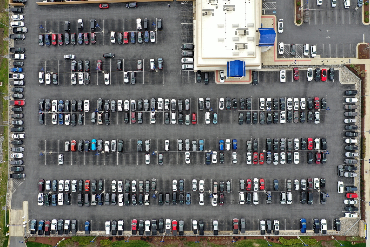 CarMax's ShortTerm Struggles Offer A Great LongTerm Entry (NYSEKMX