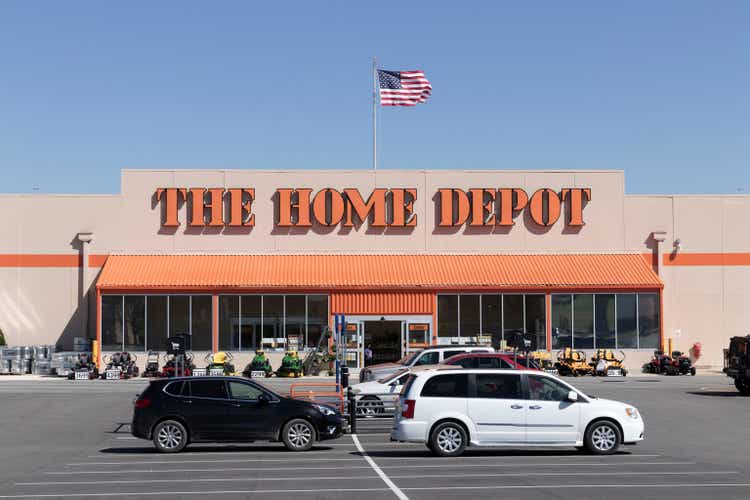 Home Depot On The Verge Of Further Decline (NYSEHD) Seeking Alpha