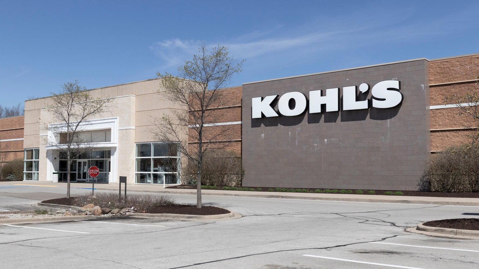 Kohl's: The End Of The Department Store Era Draws Close