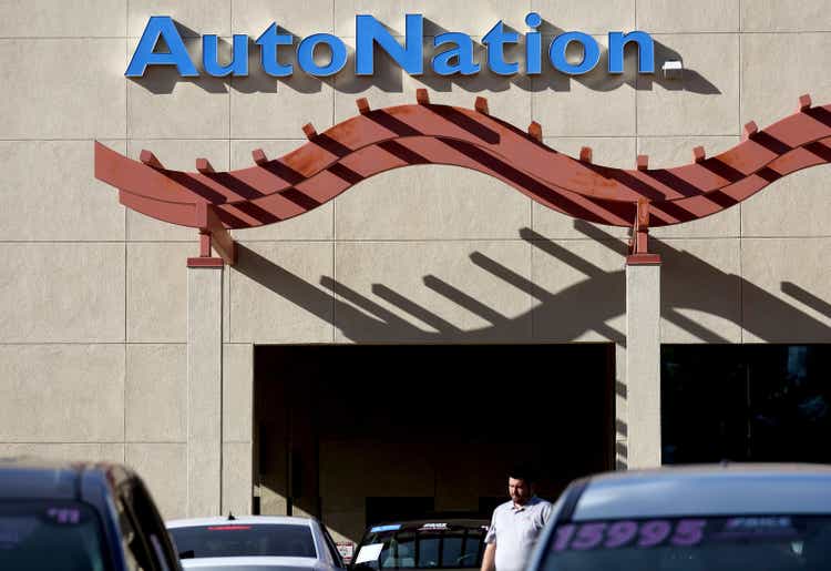 AutoNation Reports Quarterly Earnings