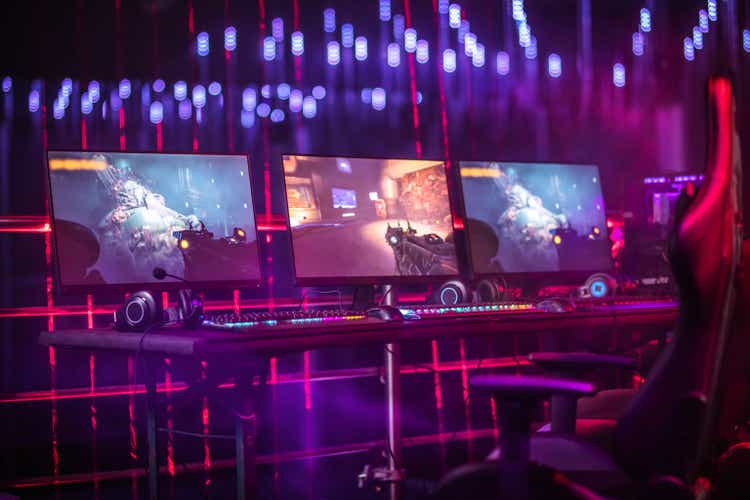 NFL and Enthusiast Gaming launch Tuesday night esports series