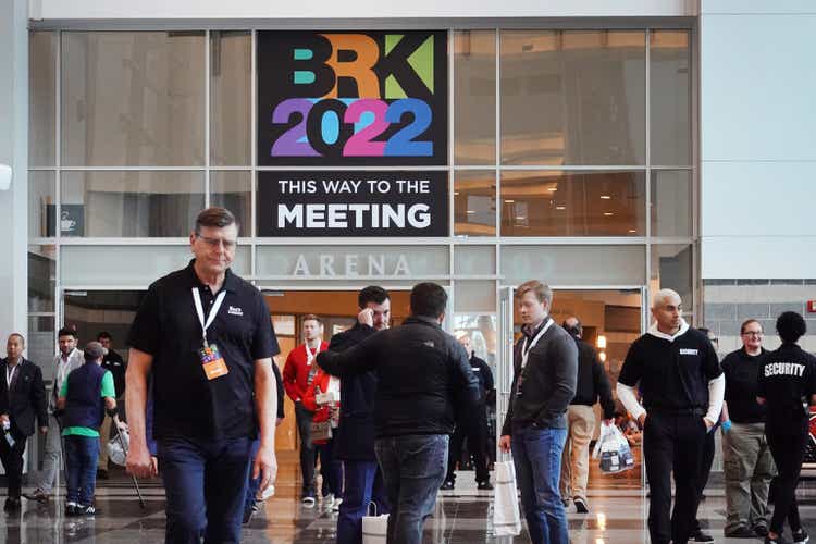 Berkshire Hathaway Holds Annual Shareholders Meeting