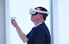 Meta backtracks on decision to drop Horizon Worlds from VR headsets ...