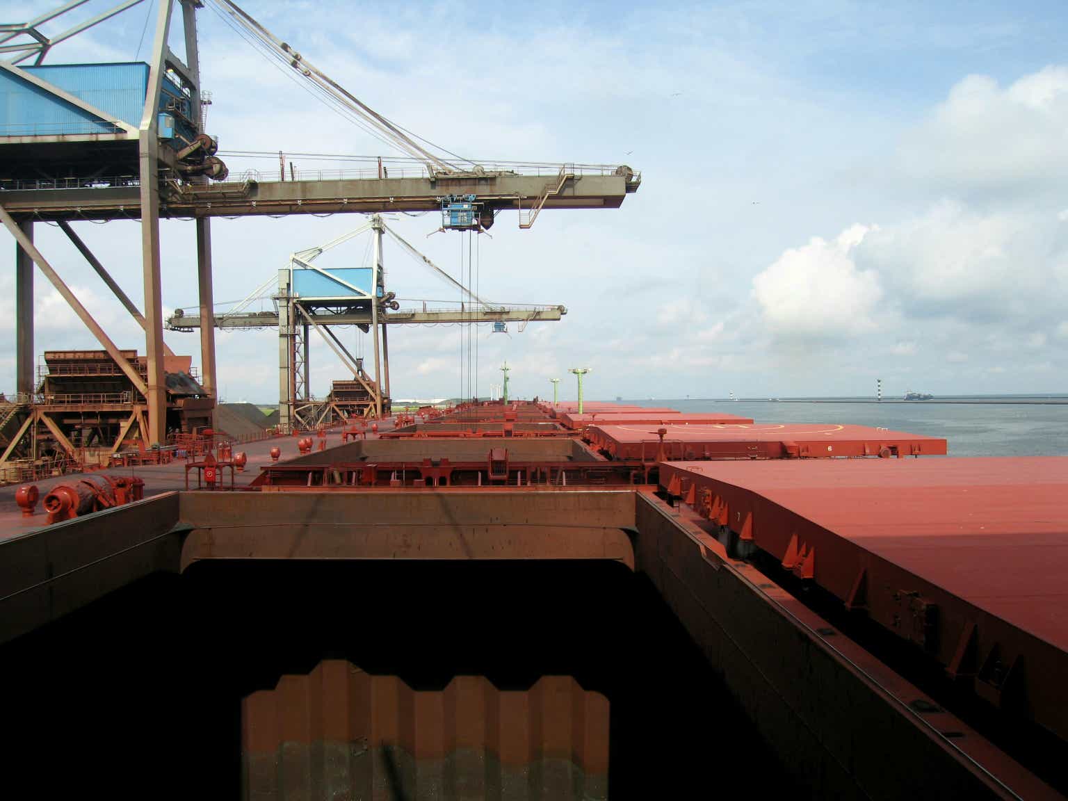 Safe Bulkers: Maintaining Buy Rating On This Quality Shipper