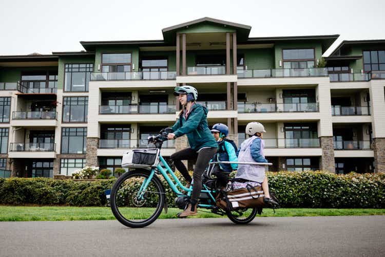 Bike Ride on Cargo E-Bike Carries The Whole Family