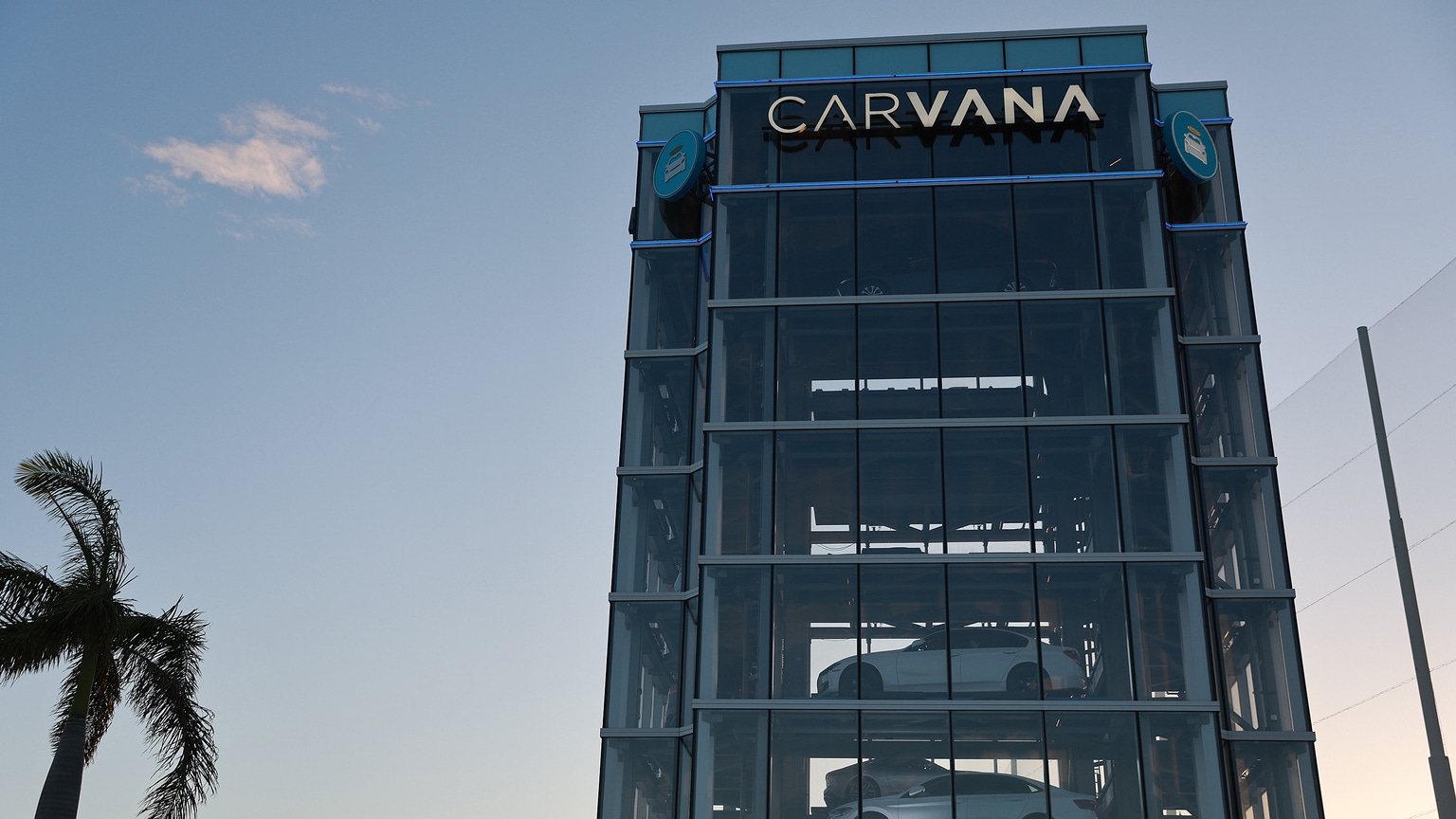 carvana-outlines-expense-reduction-plan-and-layoffs-defends-adesa-acquisition-nyse-cvna-seeking-alpha