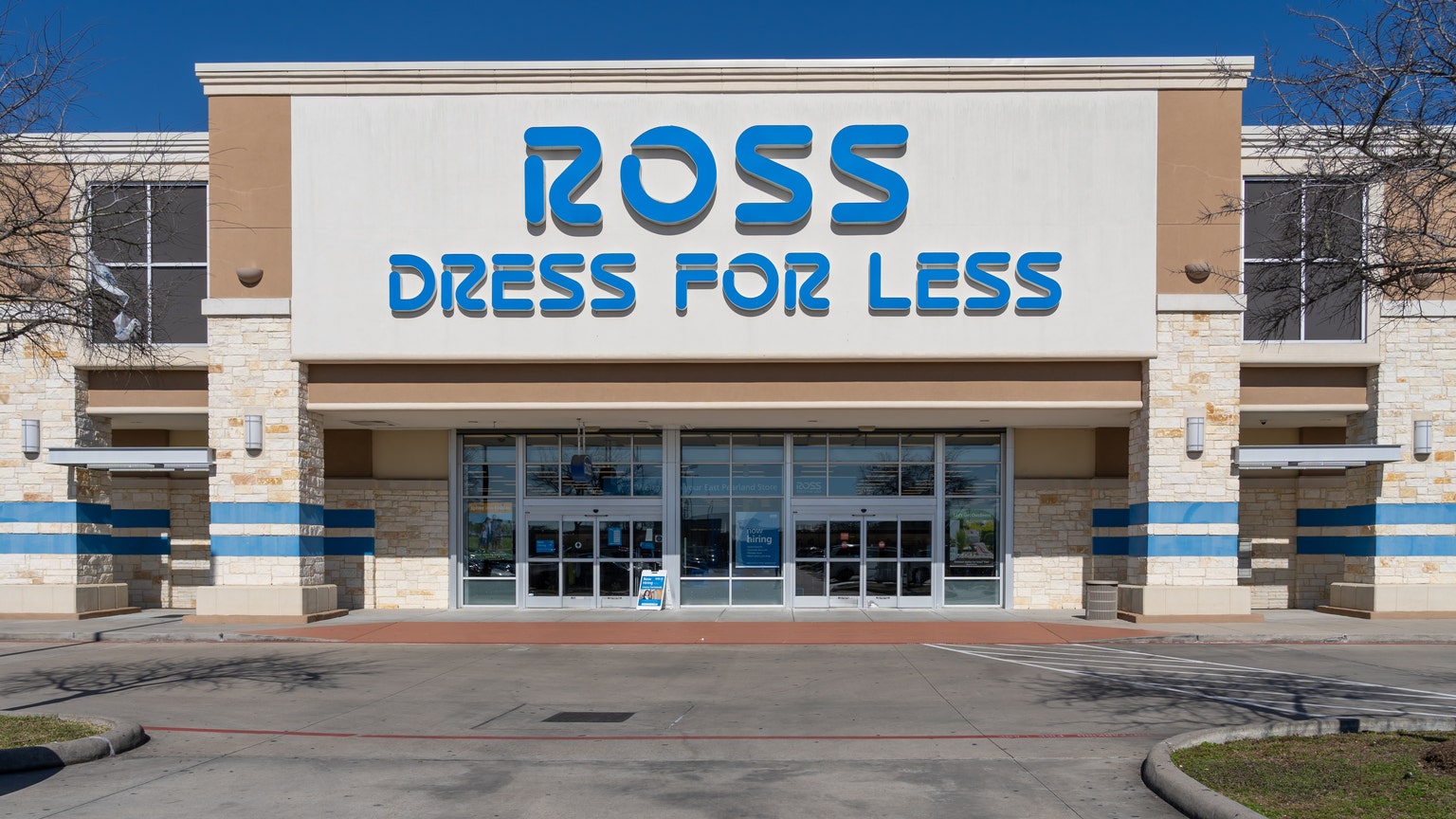 TJ Maxx and Ross Stores Compared, Pictures, Details