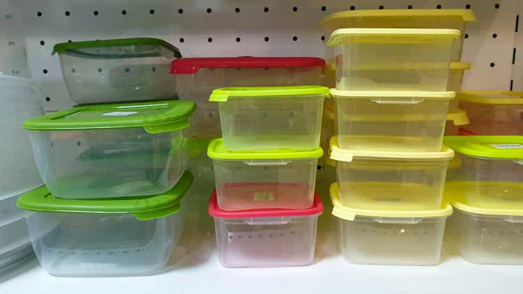 Here's What The Different Tupperware Symbols Actually Mean