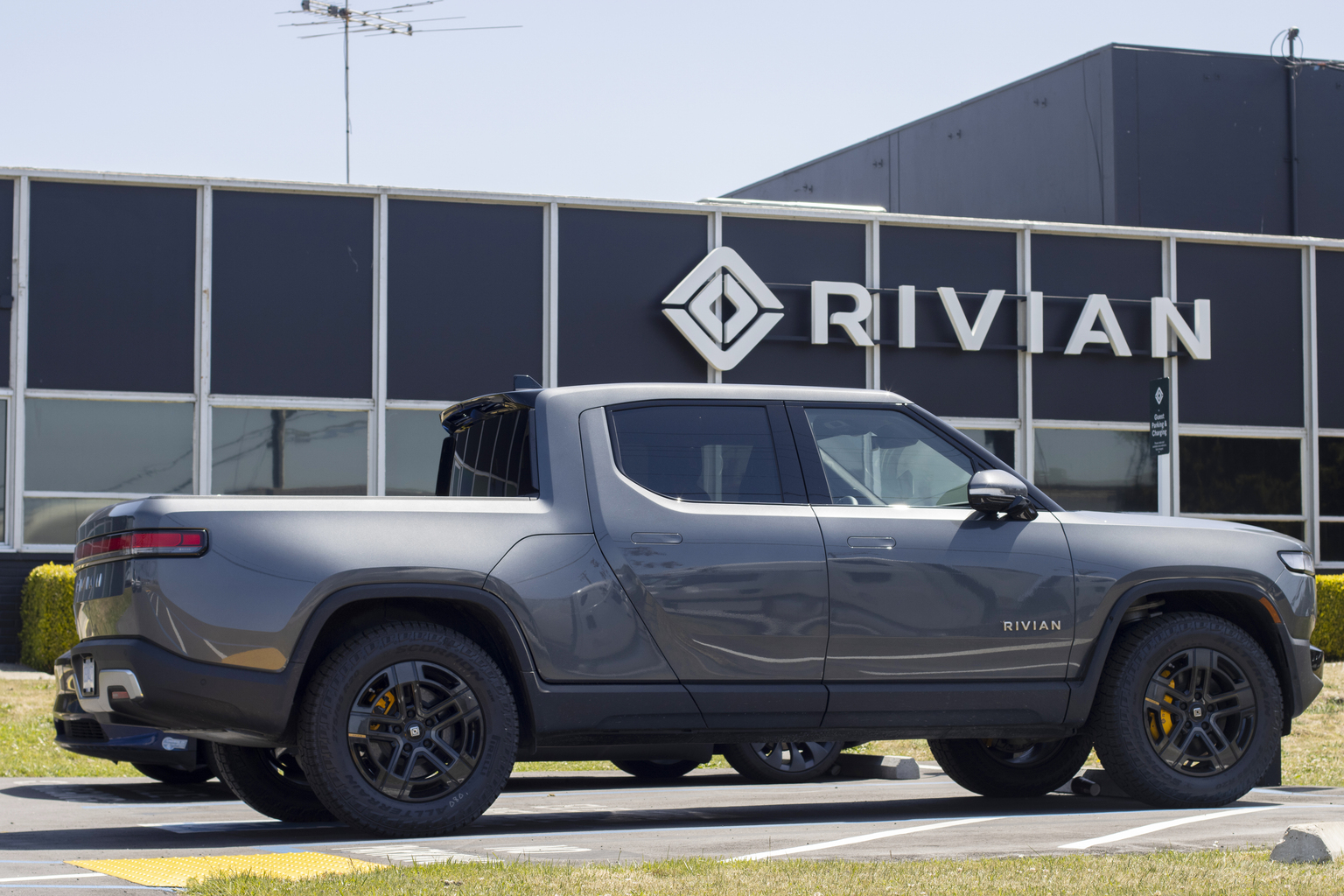 Rivian Stock: Buy The Dip, Patience Is Key As Second-Gen R1 Hits The ...