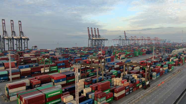 Container stack on the dock