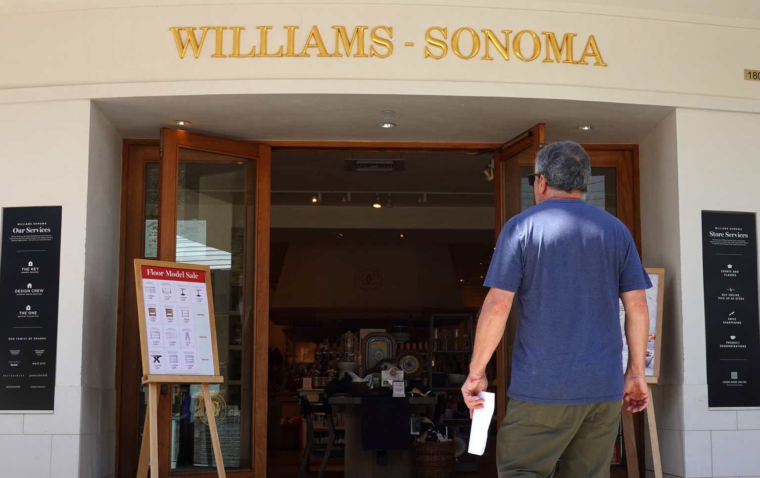 Williams-Sonoma, Inc. - WILLIAMS SONOMA EXPANDS HOLD EVERYTHING