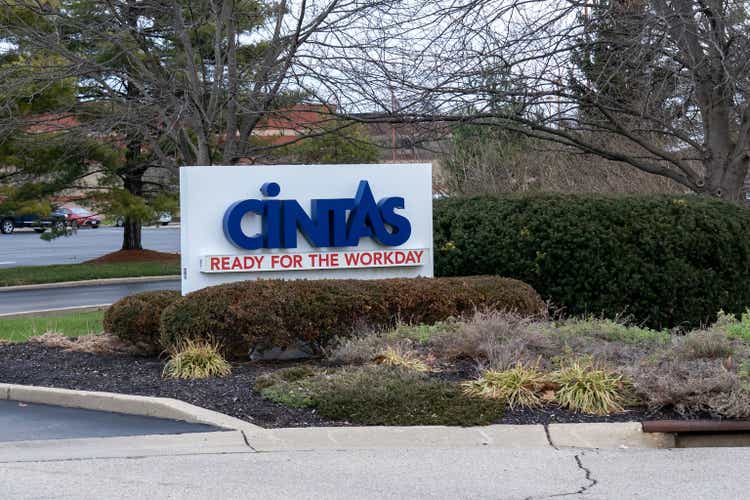 Cintas: Yet More Outperformance From This Overvalued Gem (NASDAQ:CTAS)