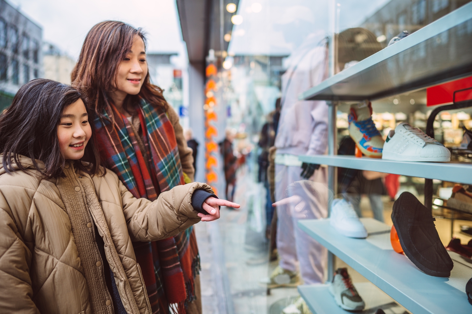 Ollie’s Bargain Outlet Holdings NearTerm Uncertainty In Results Given