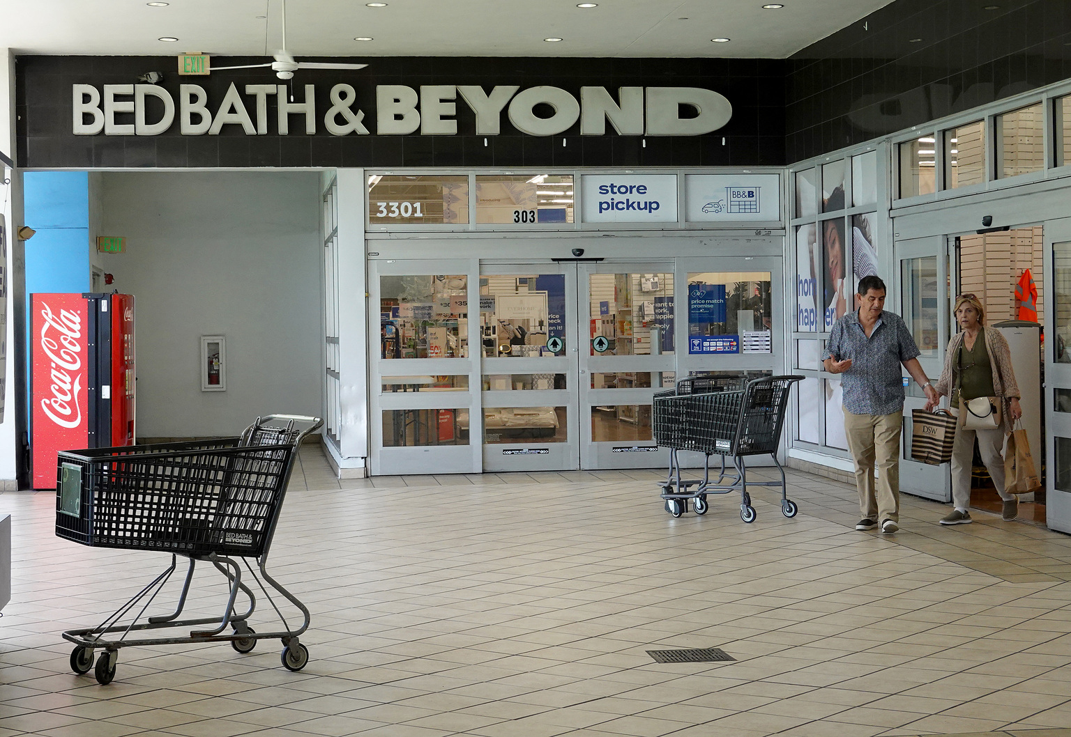 Bed Bath & Beyond Stock: Tread Carefully (NASDAQ:BBBY) | Seeking Alpha