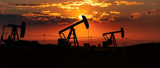 Oil pumps at the horizon.