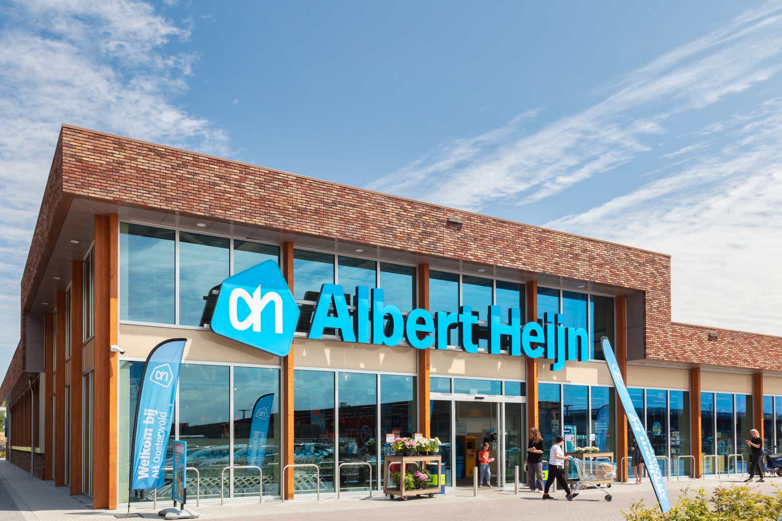 Ahold Delhaize: The Cornerstone Of My Portfolio (OTCMKTS:ADRNY)